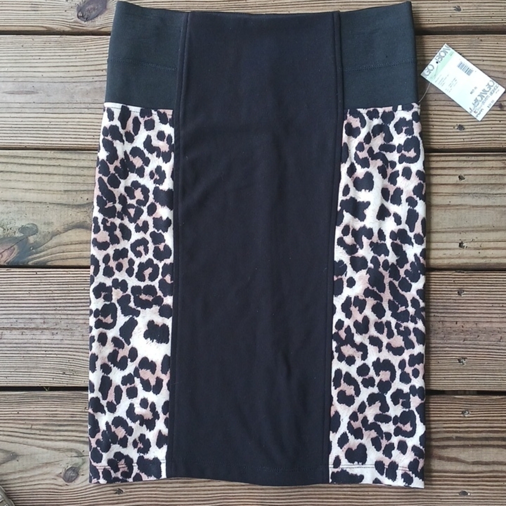 BONGO women's animal print straight stretch skirt size M